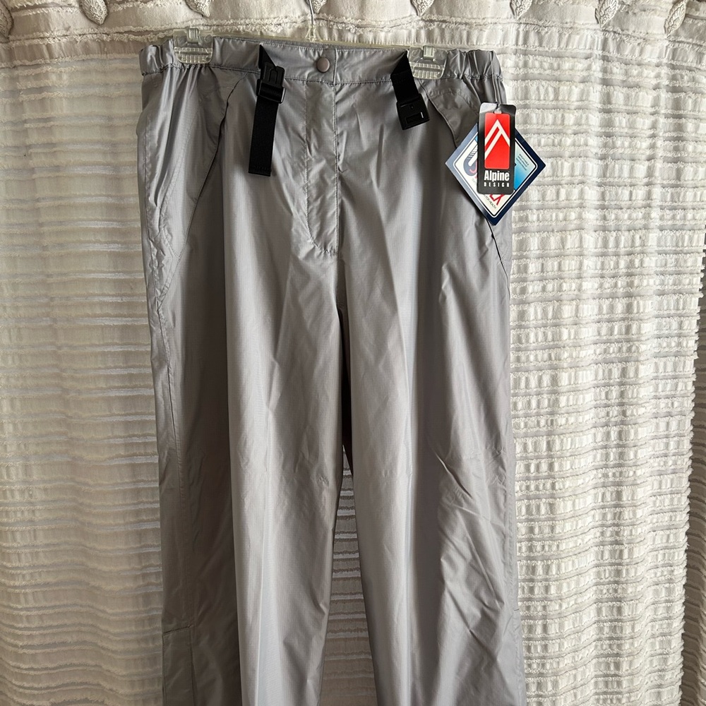 NWT Alpine Design 100% Nylon pants Sz L